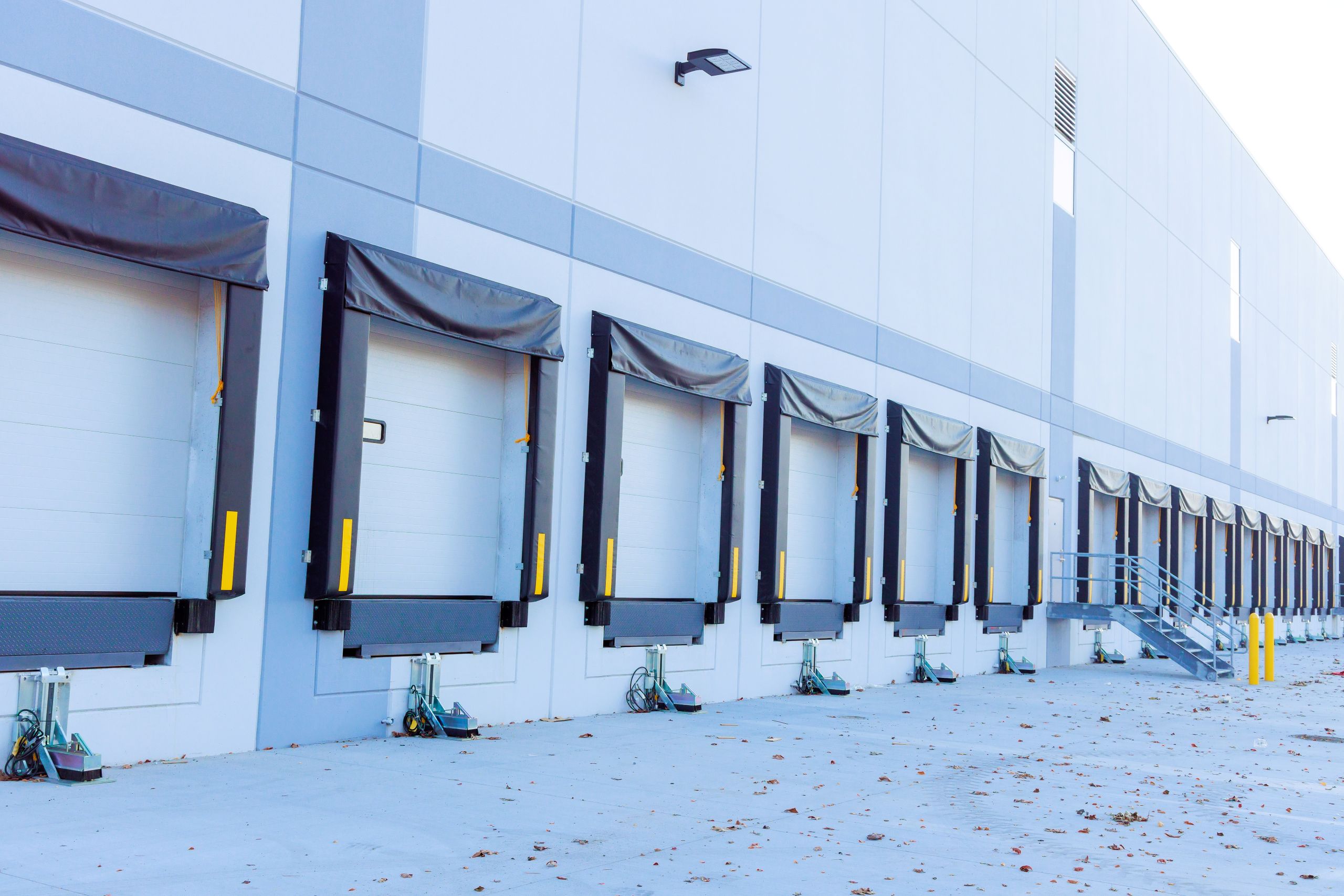 loading docks commercial 01